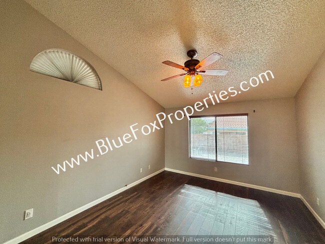 Building Photo - 2621 W Camino Del Deseo