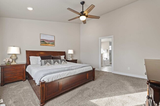 Building Photo - 2549 W Tango Creek Dr
