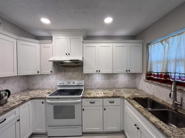 Building Photo - 3860 Beaumont Ln