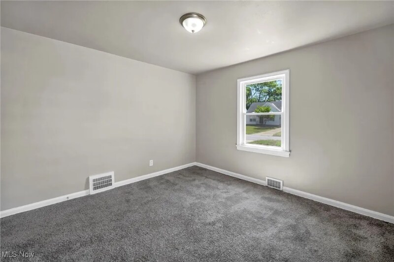 Building Photo - 5574 Waterbury Ave