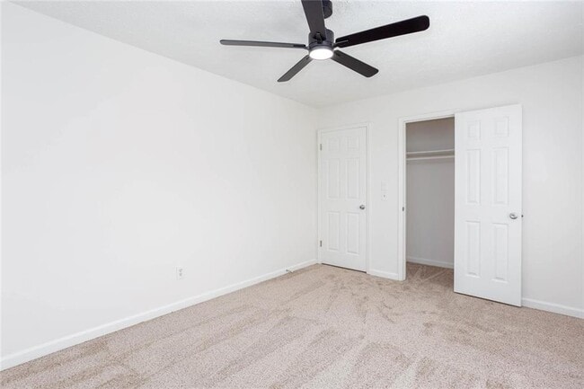 Building Photo - 1093 Caprice Dr