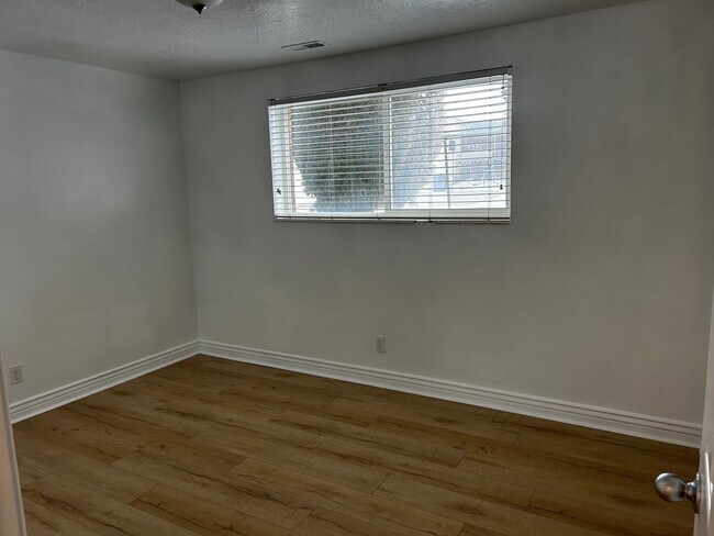 Building Photo - 6029 S 2700 W