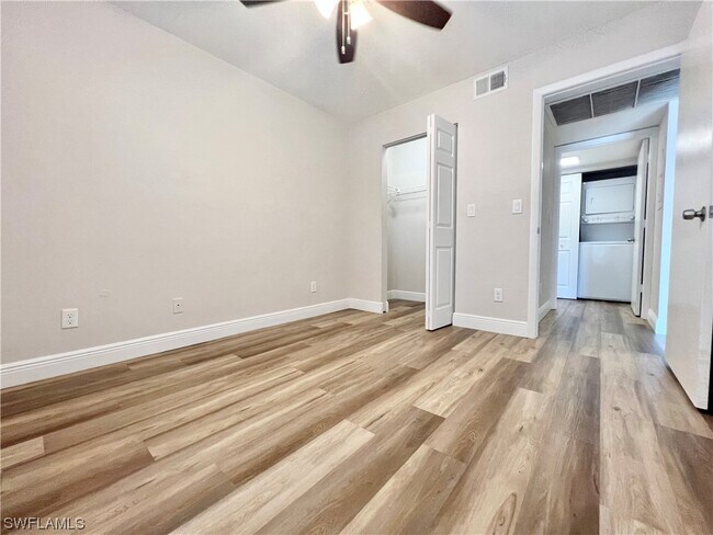 Building Photo - 5311 Summerlin Rd