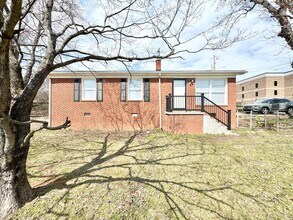 Building Photo - Renovated 3 Bedroom Across From N Elm Village!