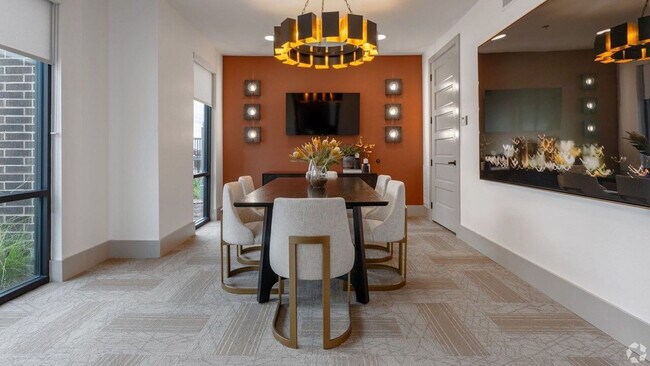 Building Photo - 12100 1/2 Ferrystone Glen Dr