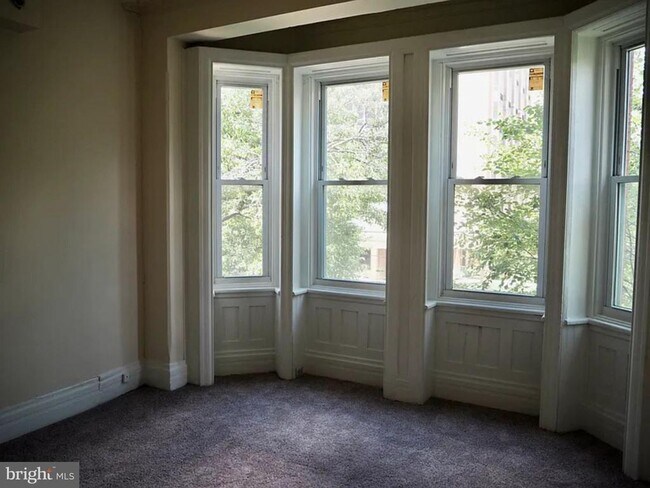 Building Photo - 3318 Arch St