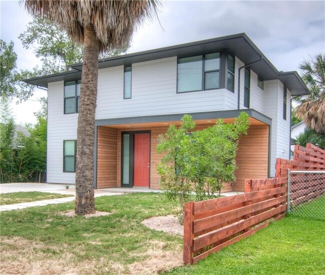 Building Photo - 4303 Red River St