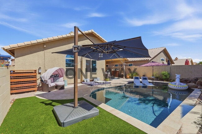 Building Photo - 1307 E Century Ave