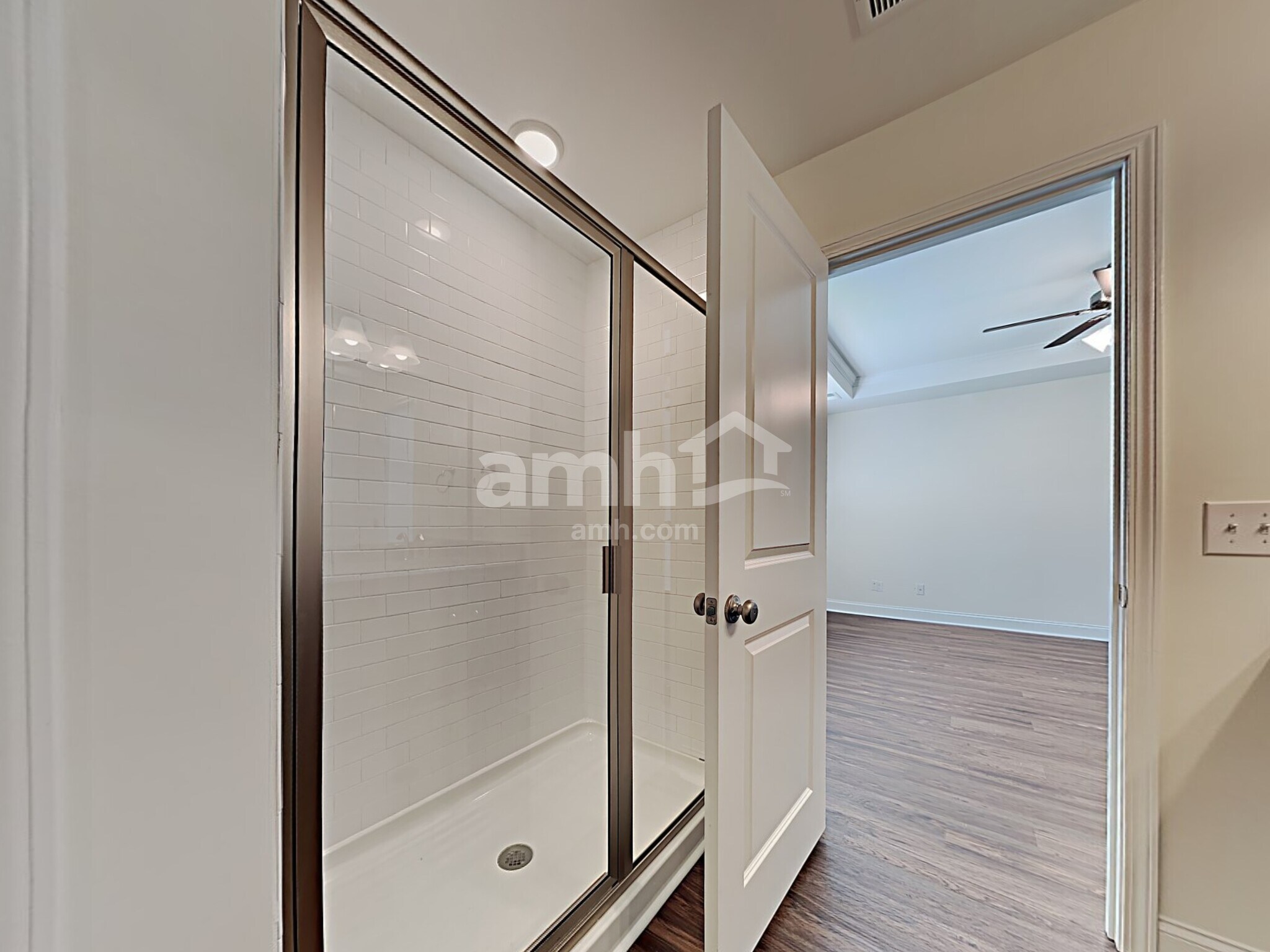 Building Photo - 1830 Produce Ln