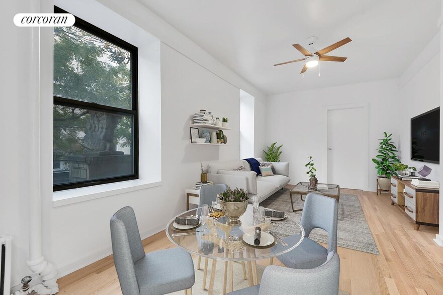 Building Photo - 300 W 17th St