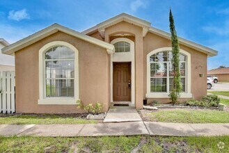 Building Photo - Charming 3/2 Spacious Home Located in the ...