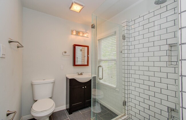 Building Photo - 4706 Fisk St