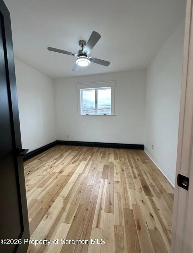 Building Photo - 200 Oak St