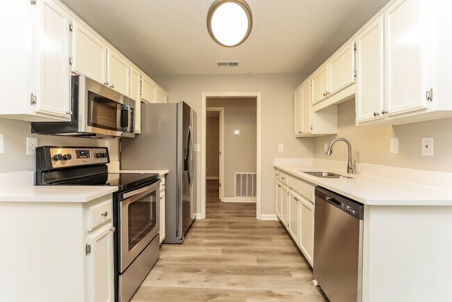 Building Photo - 214 Merritt Dr