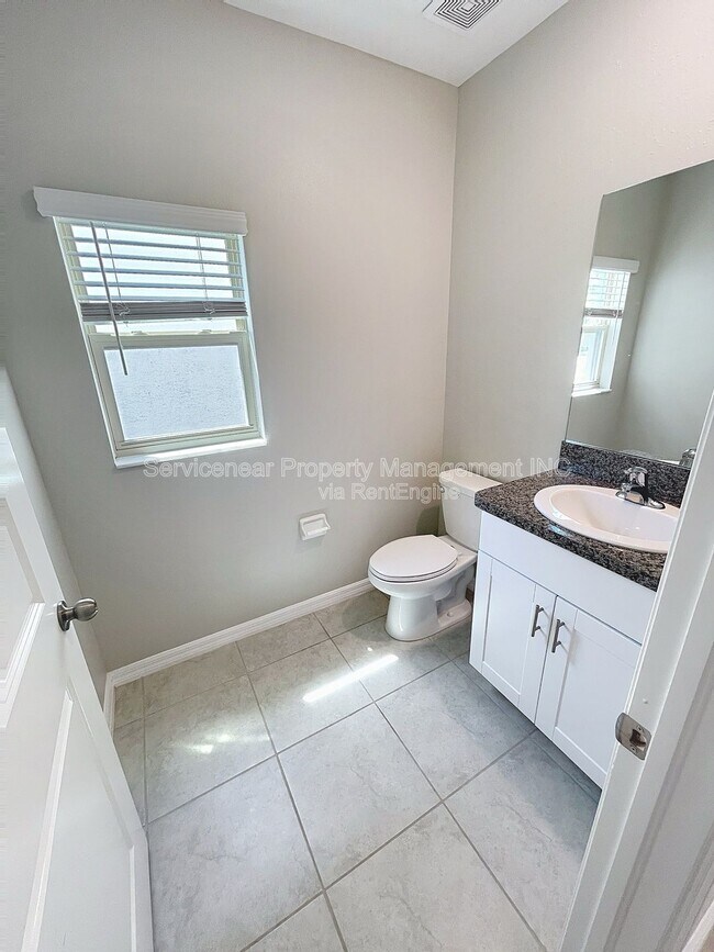 Building Photo - 7029 Samuel Ivy Dr