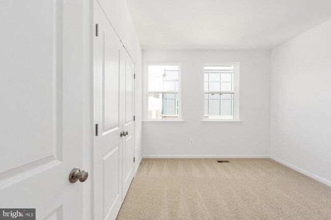 Building Photo - 2514 Neabsco Common Pl