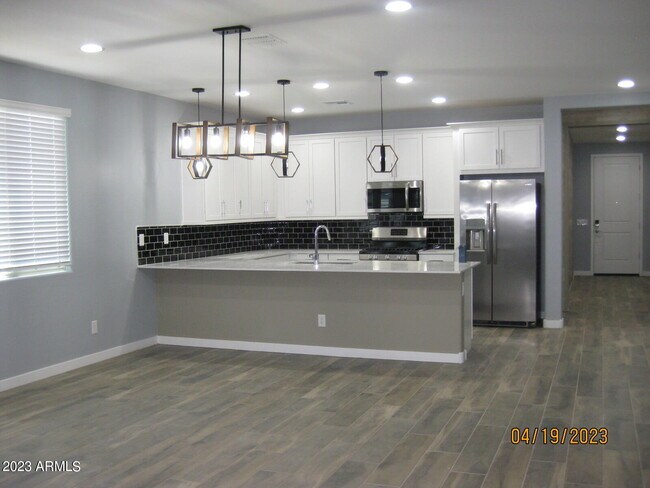Building Photo - 3155 E Wild Dr