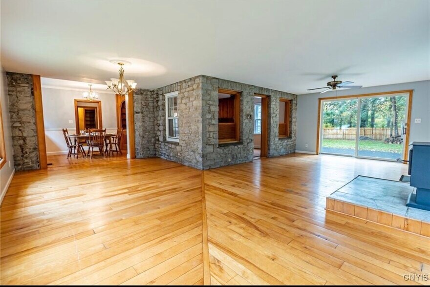 Building Photo - 7909 Turin Rd