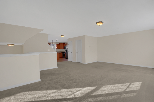 Building Photo - 5175 Winthrop Ave