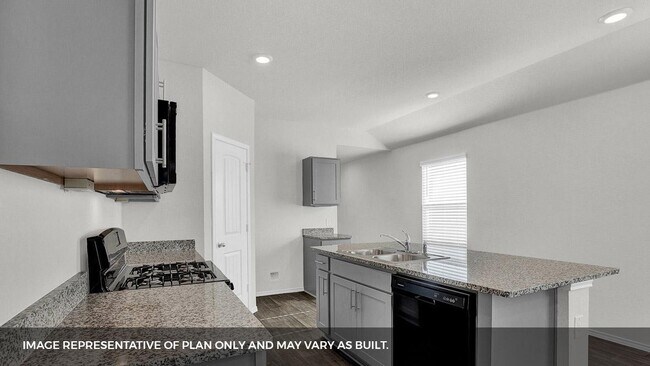 Building Photo - 125 Solitude Dr