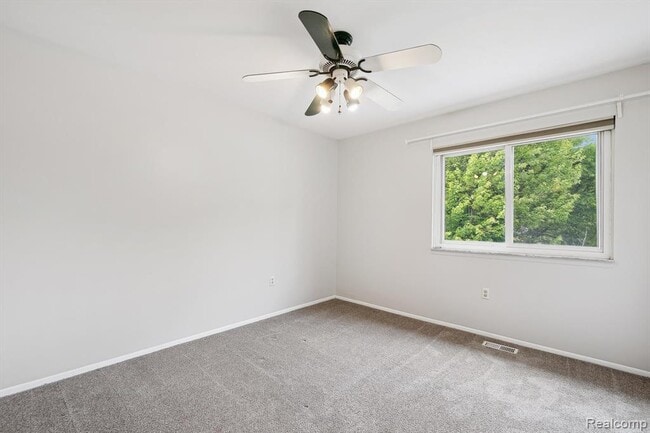 Building Photo - 7302 Parkway Ct
