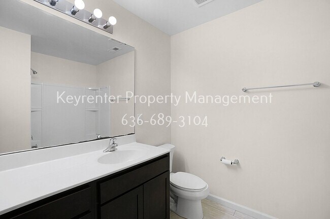 Building Photo - Coming Soon!!! Spacious and Modern 3-Bedroom Home for Rent Near Butler Lake
