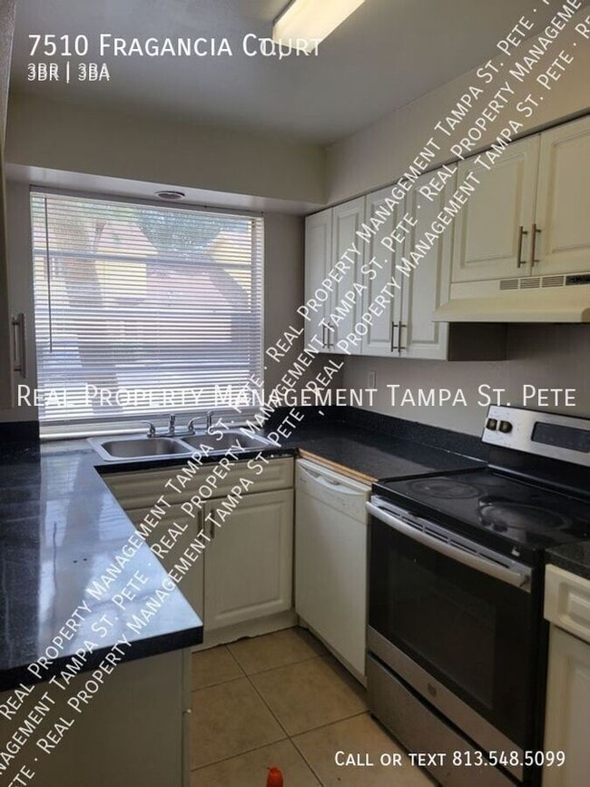 Building Photo - 7510 Fragancia Ct