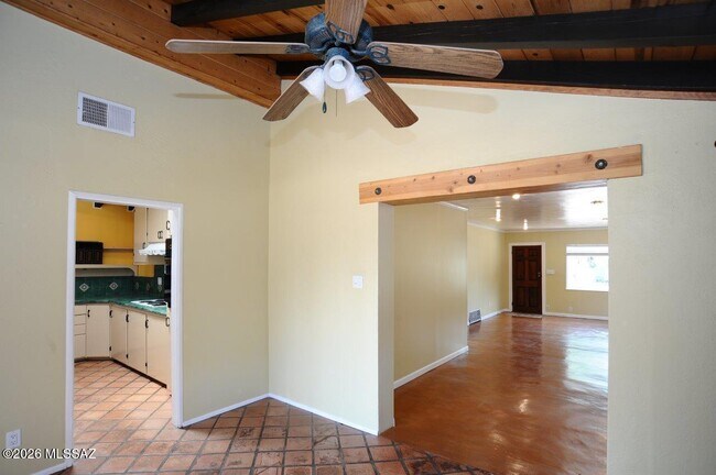 Building Photo - 3326 E Elida St