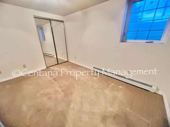 Building Photo - 3115 Paxson Ave