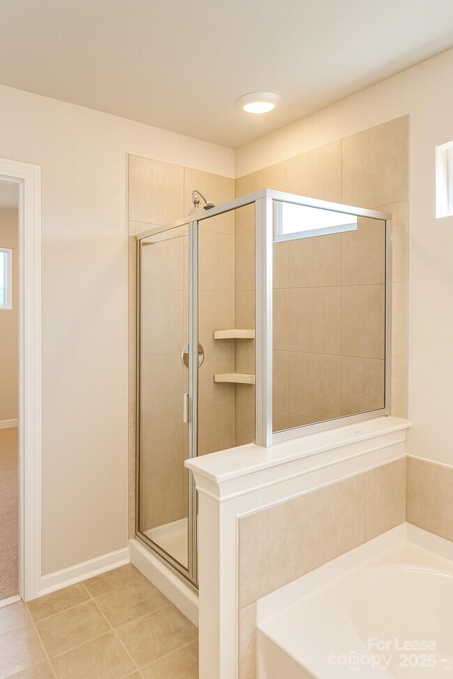 Building Photo - 6010 Walkers Run Dr