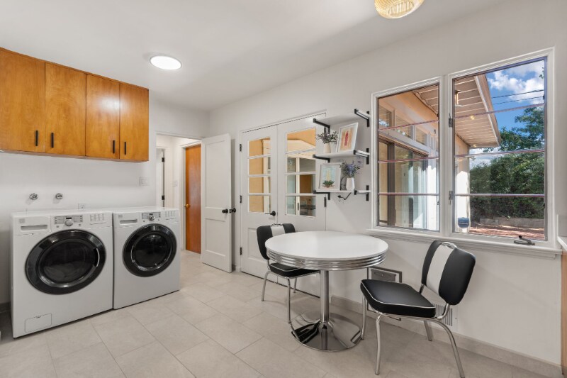 Building Photo - 3600 Mackland Ave NE