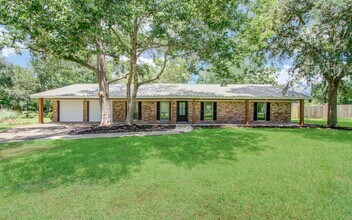 Building Photo - 6930 S Oak Bend Dr