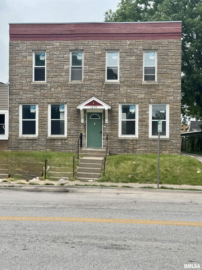 Primary Photo - 1622 Washington St