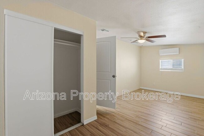 Building Photo - 805 E Turney Ave