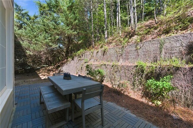 Building Photo - 6421 Crown Forest Ct