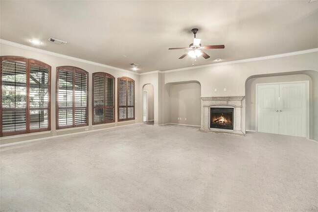 Building Photo - 340 Grafton Ln
