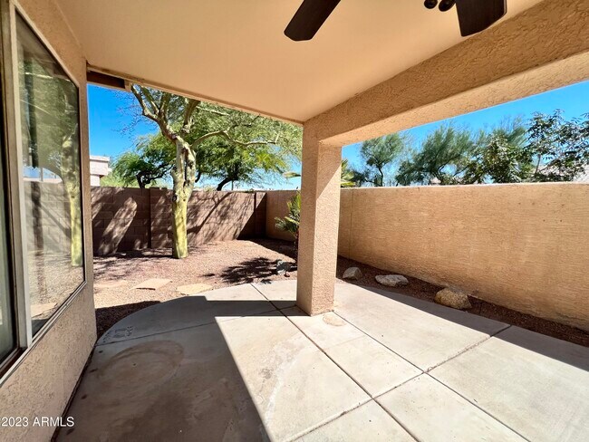 Building Photo - 4205 E Raven Rd