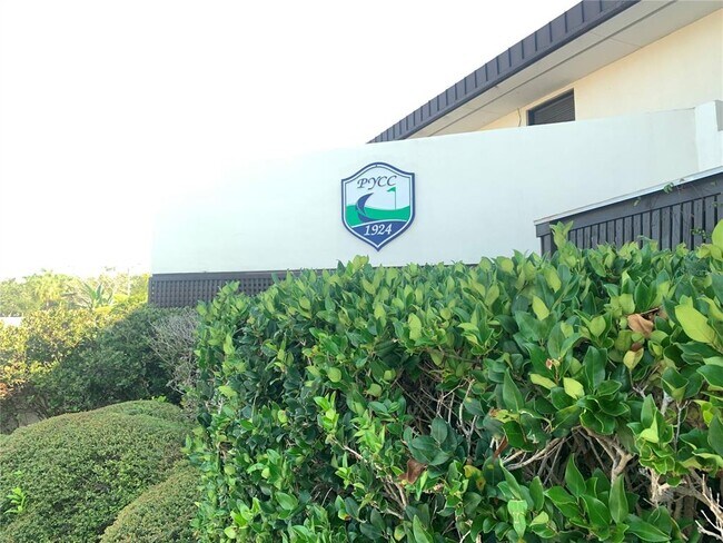 Building Photo - 2775 Kipps Colony Dr S