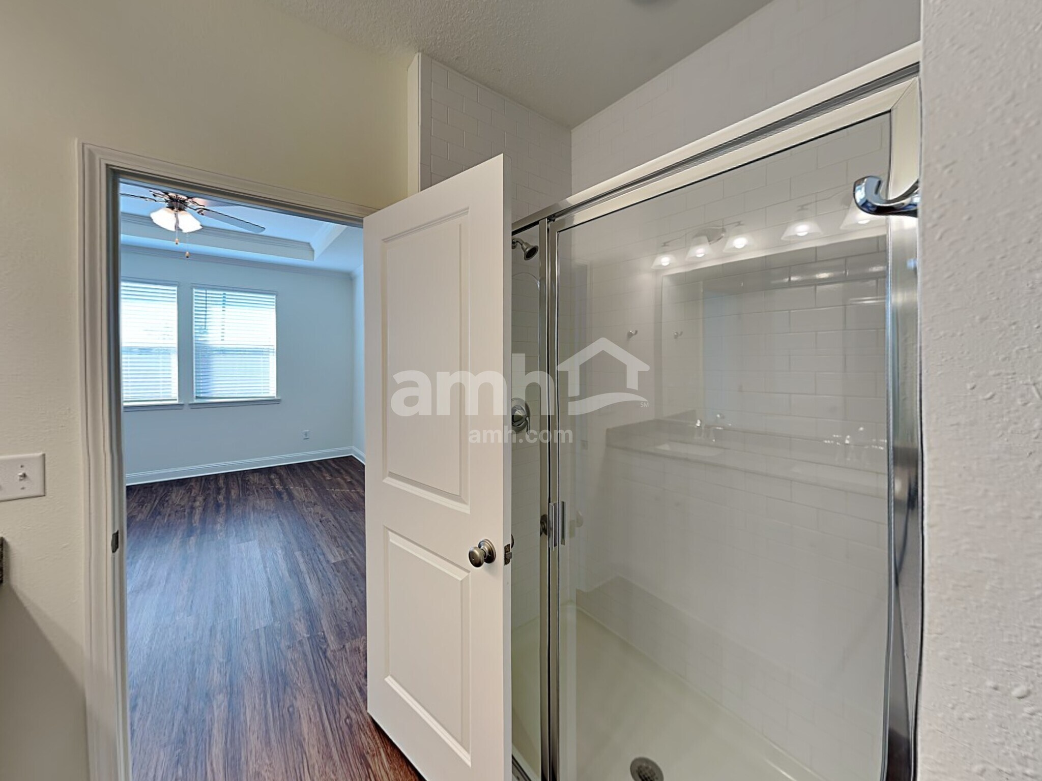 Building Photo - 117 Banyan Frst Dr