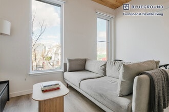 Building Photo - 154 Broadway