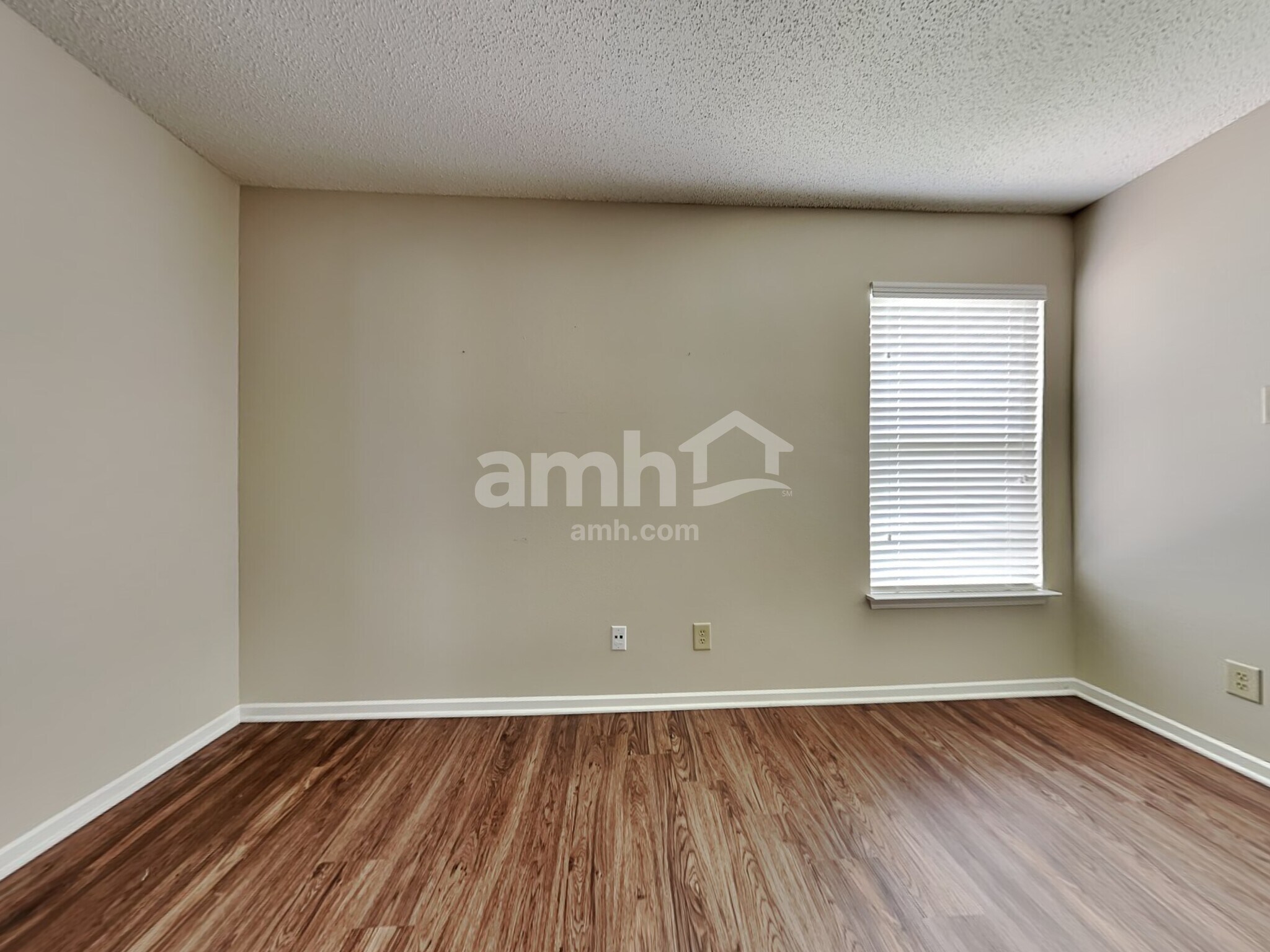 Building Photo - 10460 Buckshire Ln
