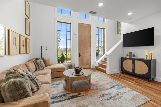 Building Photo - 4611 S 47th St