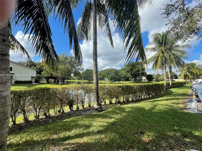 Building Photo - 1255 SW 46th Ave