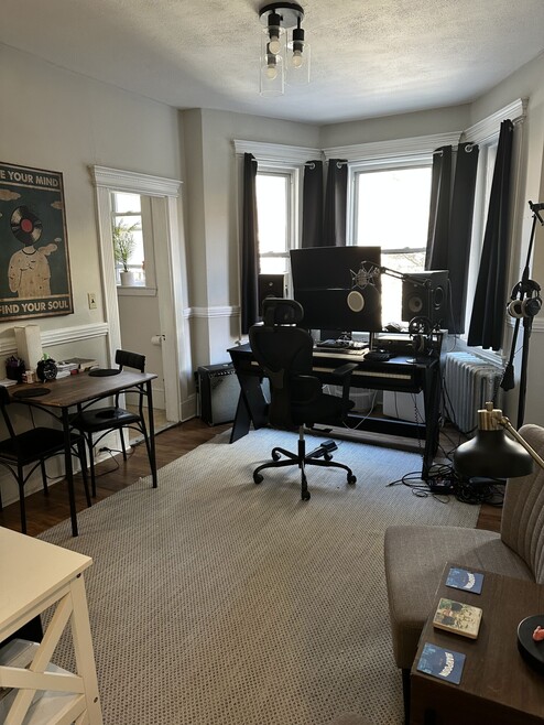 Building Photo - 38 Hemenway St