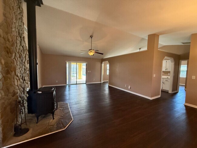 Building Photo - Price Drop! Amazing house amazing deal!! Won't last.Charming 3-Bed, 2-Bath Oasis with Pool & Ente...