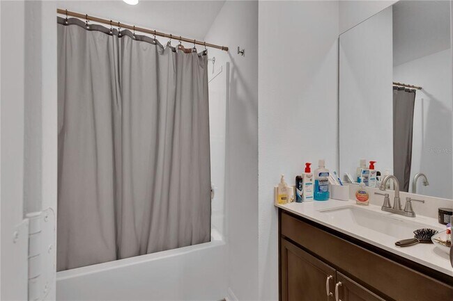 Building Photo - 205 Cimarron Dr