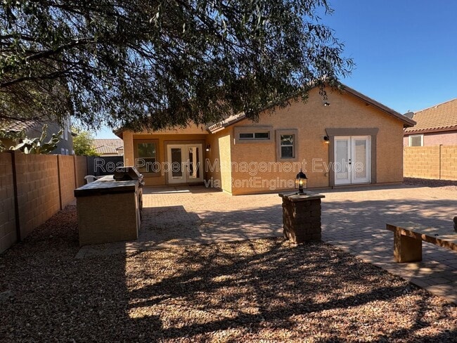 Building Photo - 18184 W Saguaro Ln