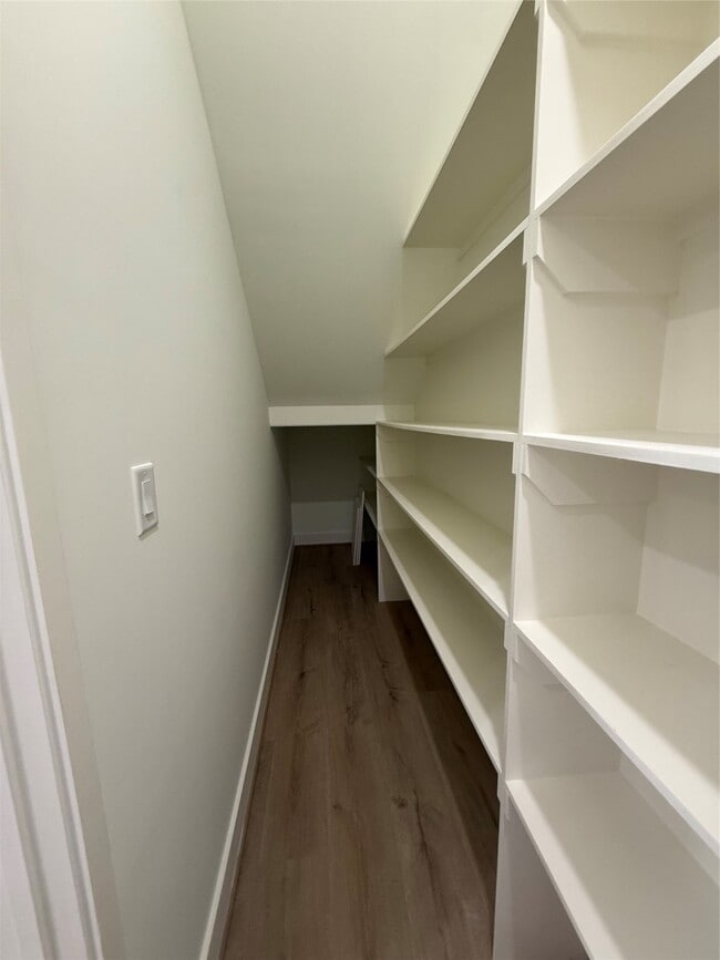 Building Photo - 1815 McKee St