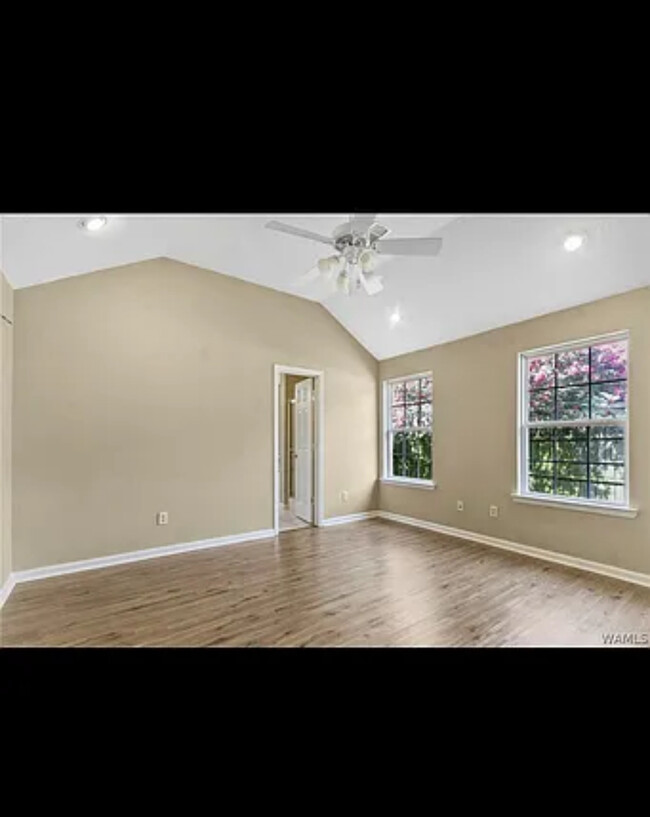 Building Photo - 3306 Willow Ridge Ln