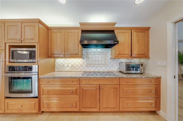 Building Photo - 5870 SW 96th St